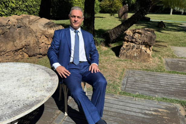 Leonardo Siade Manzan destaca os principais desafios fiscais na importação de tecnologias para energia renovável.