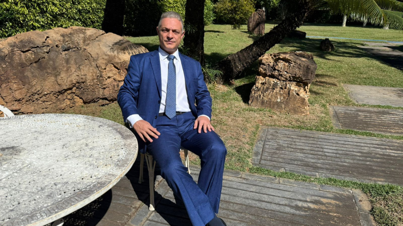 Leonardo Siade Manzan destaca os principais desafios fiscais na importação de tecnologias para energia renovável.