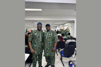 Com base na experiência de Oluwatosin Tolulope Ajidahun, a deficiência de magnésio pode prejudicar tanto a ovulação quanto a qualidade dos espermatozoides.