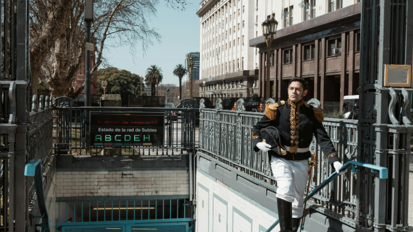 Leonardo Rocha de Almeida Abreu revela o metrô de Moscou como uma verdadeira galeria de arte subterrânea.