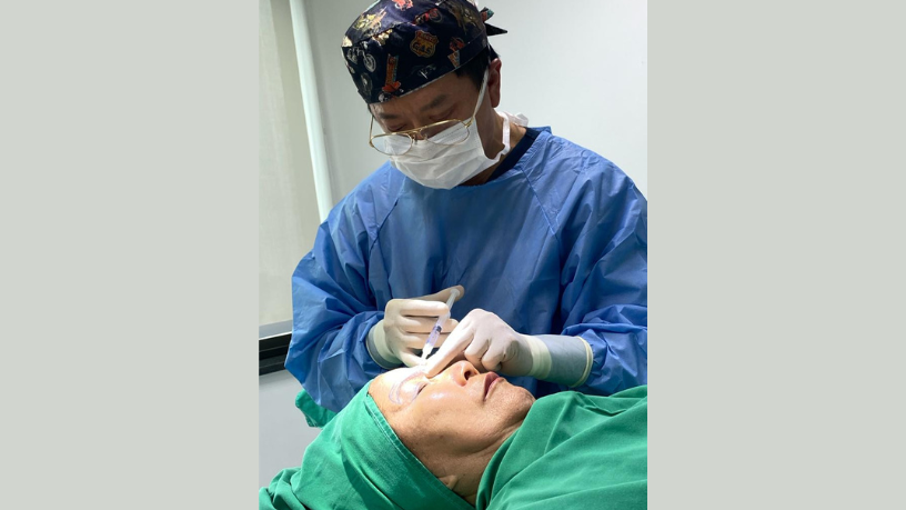 Milton Seigi Hayashi explica como a rinoplastia alia harmonia facial e autoconfiança em um só procedimento.