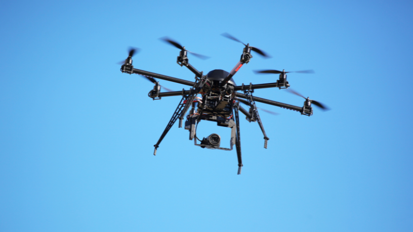 Ataque com Drone a Centro de Dados da Amazon no Bahrein Reforça Vulnerabilidades da Infraestrutura Digital