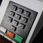 Inteligência Artificial e Desinformação nas Eleições de 2026: Riscos e Desafios para a Democracia