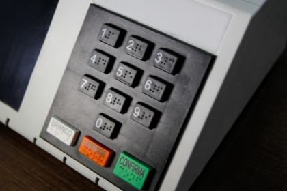 Inteligência Artificial e Desinformação nas Eleições de 2026: Riscos e Desafios para a Democracia