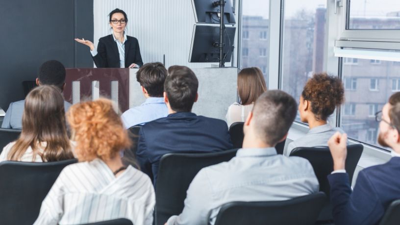 Microsoft AI Summit: como a inteligência artificial está transformando o setor financeiro no Brasil