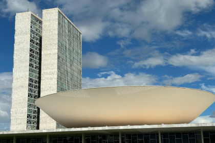 Eleições 2026: estratégia do PT contra big techs redefine debate político e digital no Brasil